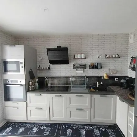 Appartement 4 Pieces - La Rose Des Yvelines - Classe 3 Etoiles Trappes Exterior photo