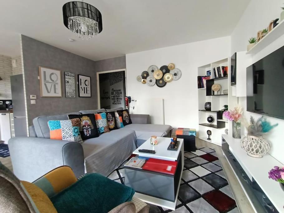 4 Pieces - La Rose Des Yvelines - Classe 3 Etoiles Apartment
